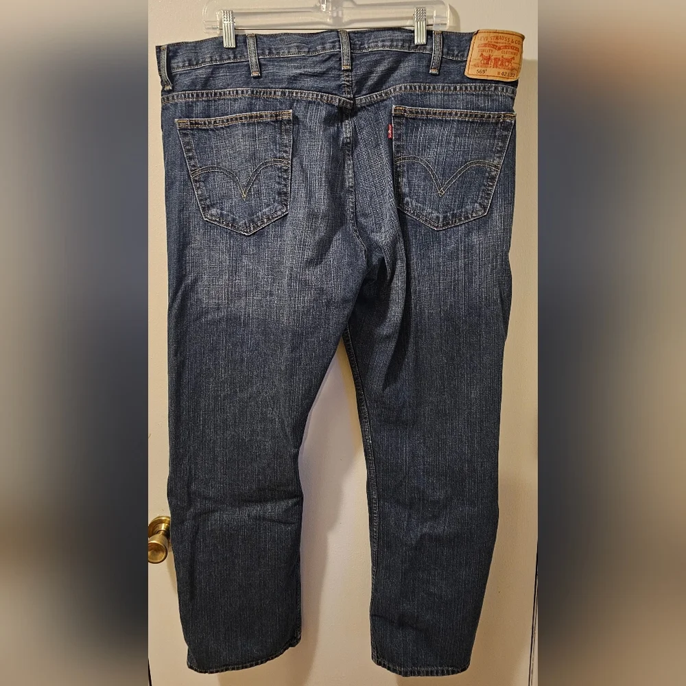 Levis pre loved